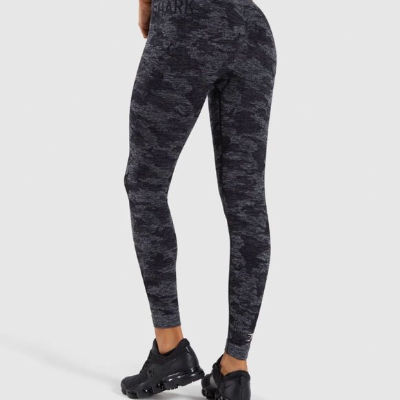 Gymshark Women's Adapt Camo Seamless Leggings - Asphalt Grey/Black - Picture 4 of 13